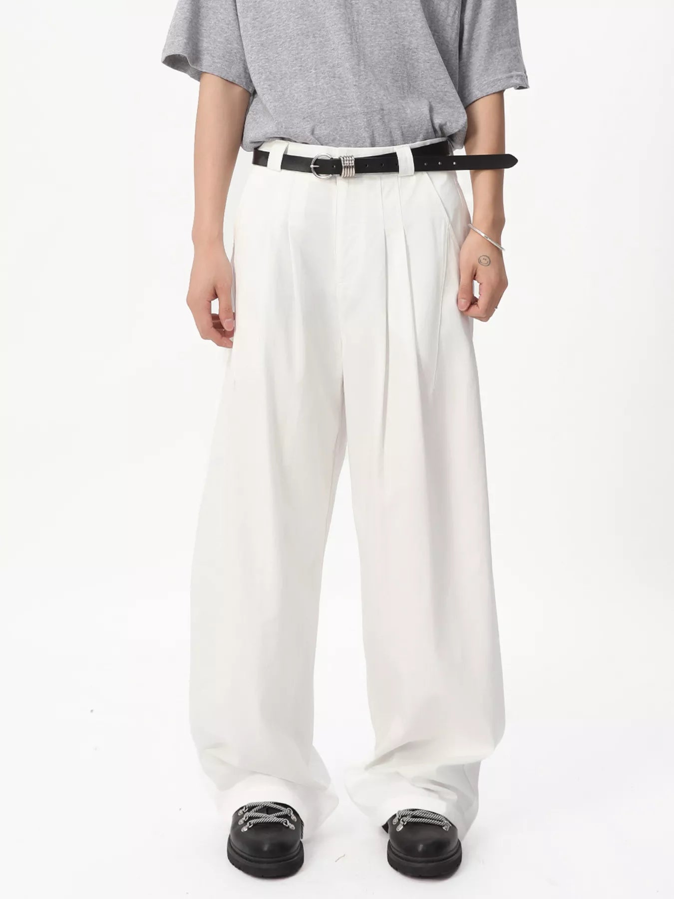 mens-wide-leg-pleated-pants-03