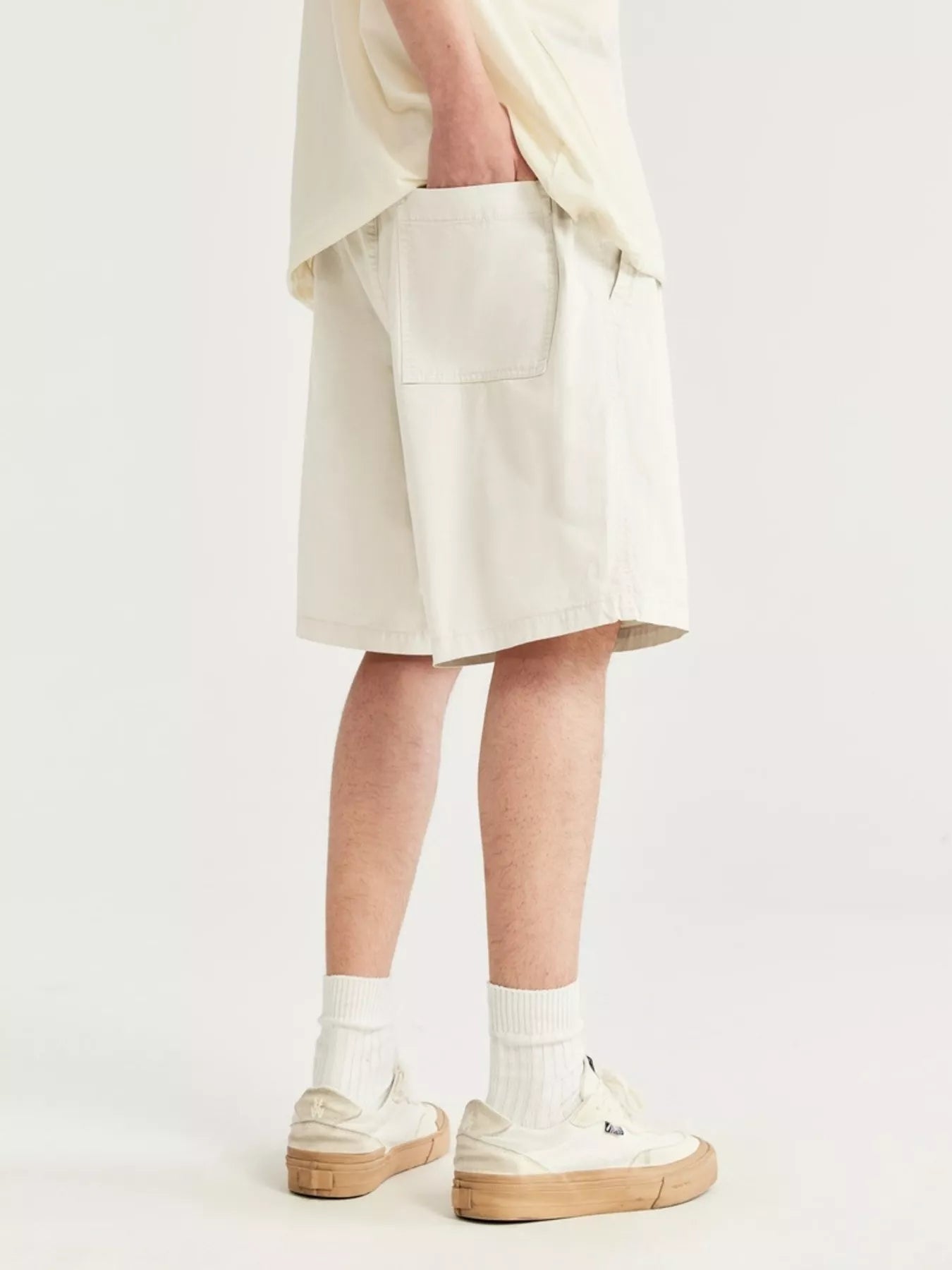 mens-drawstring-lightweight-shorts-04