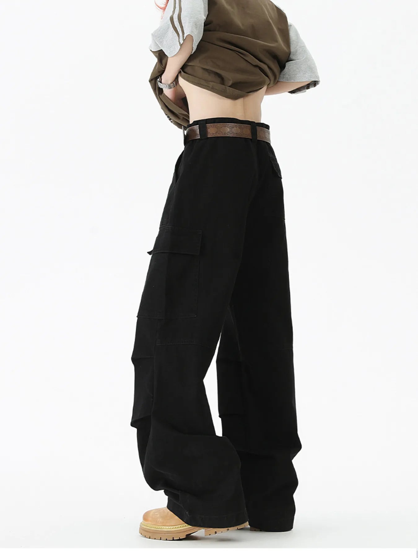 mens-wide-leg-cargo-pants-with-ruched-detail-06