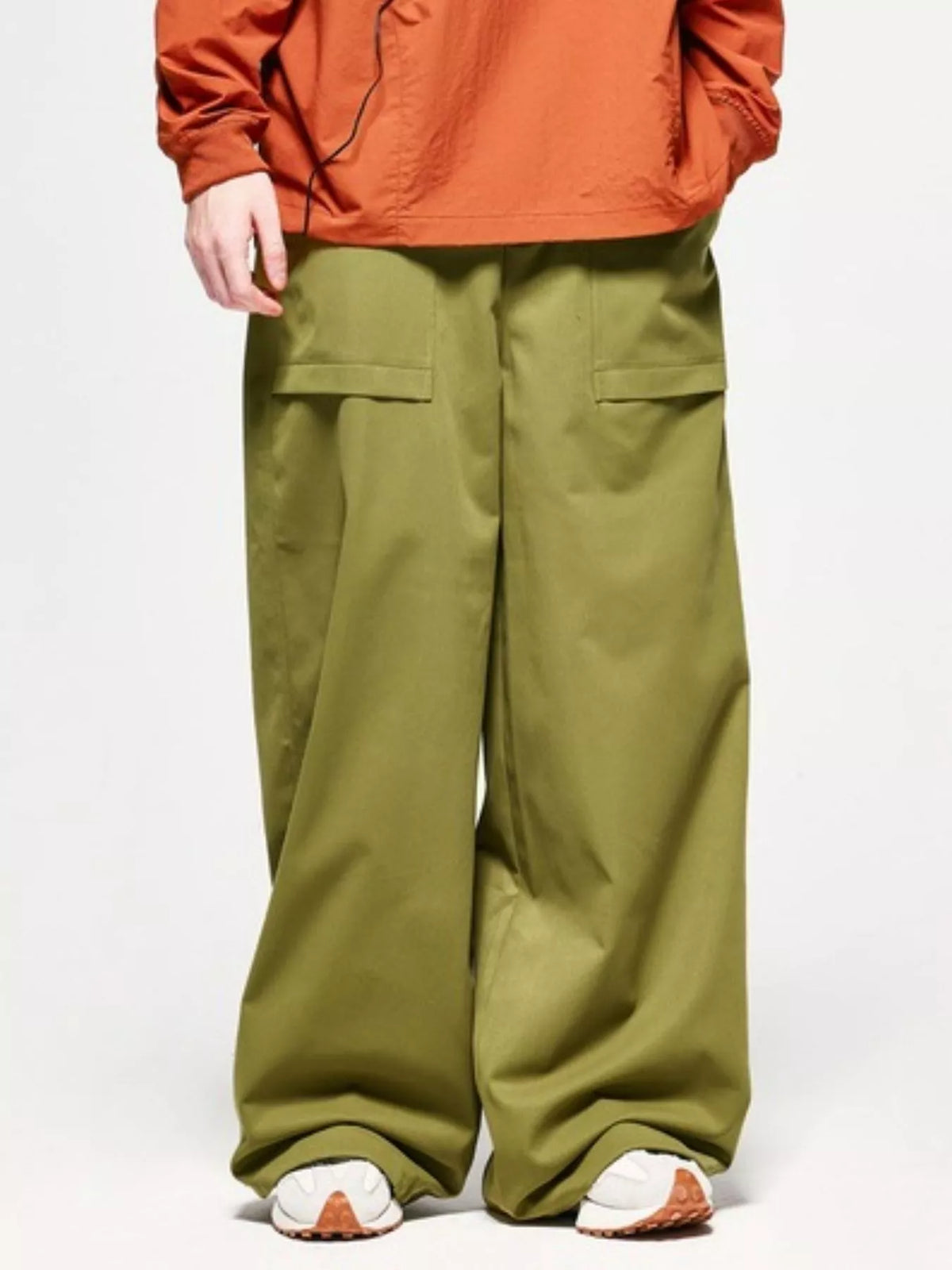 mens-wide-leg-cargo-pants-04