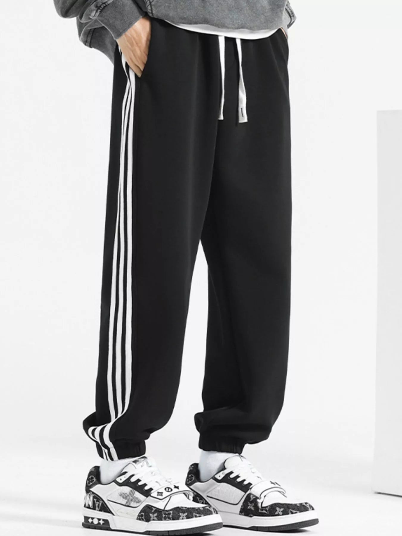 mens-plus-size-casual-loose-fit-striped-pants-01