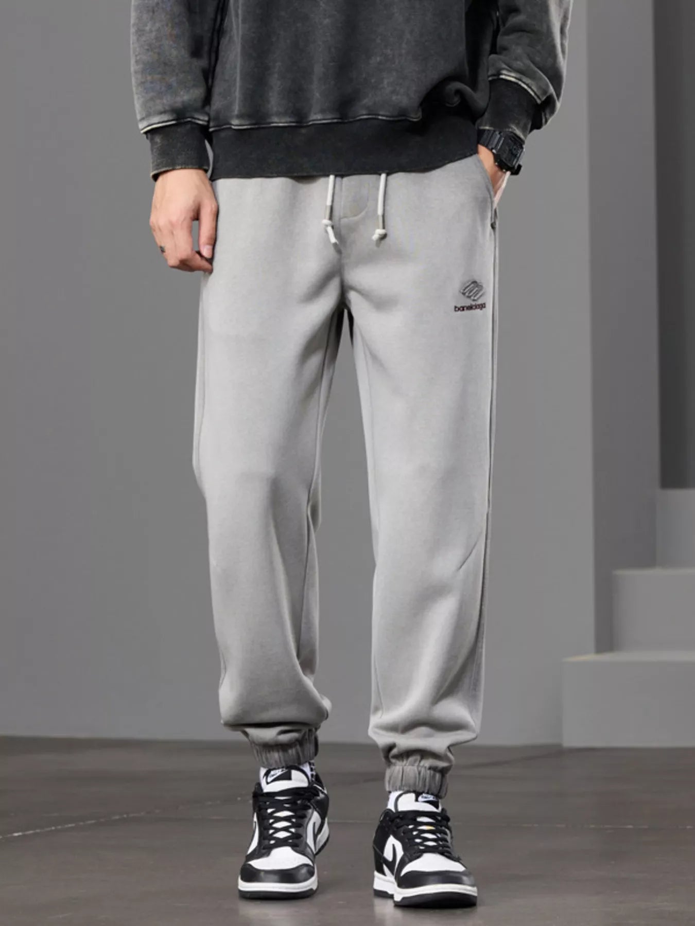 mens-casual-loose-fit-sweatpants-06