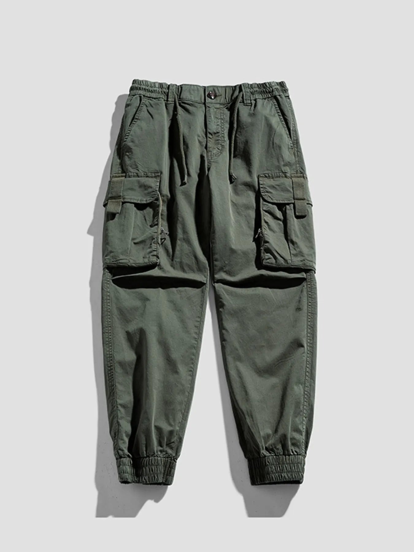 mens-cargo-pants-with-multiple-pockets-04