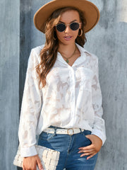 Camisa de manga larga con cuello alto y talla grande