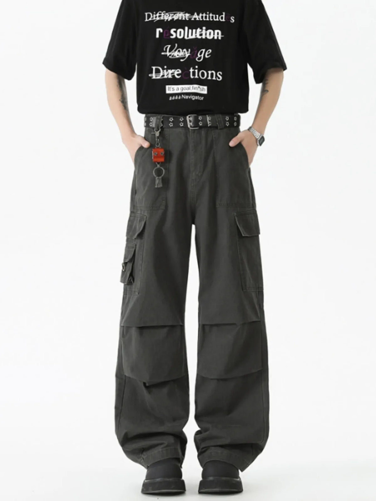 mens-wide-leg-cargo-pants-with-ruched-detail-01