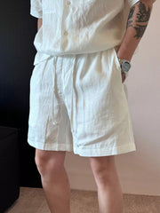 Men's lightweight casual shorts with pockets.