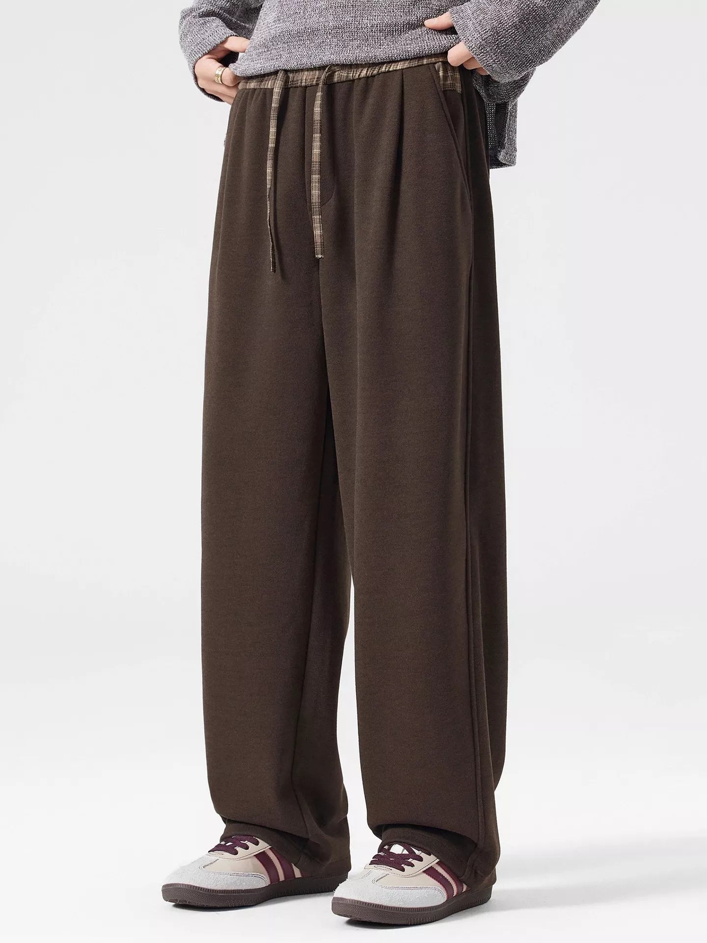 mens-plus-size-loose-fit-drawstring-casual-pants-04
