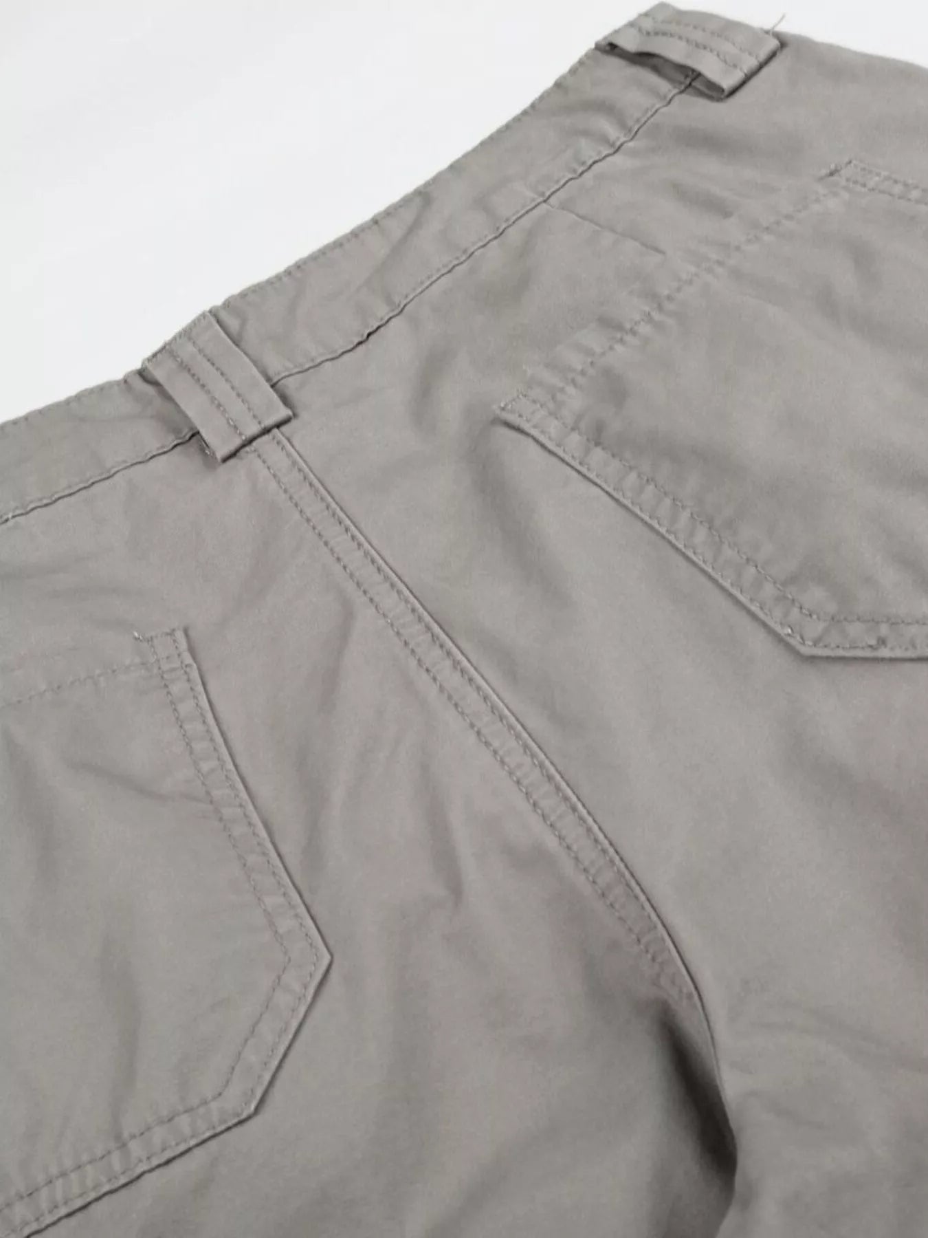 mens-cargo-shorts-with-multiple-pockets-04