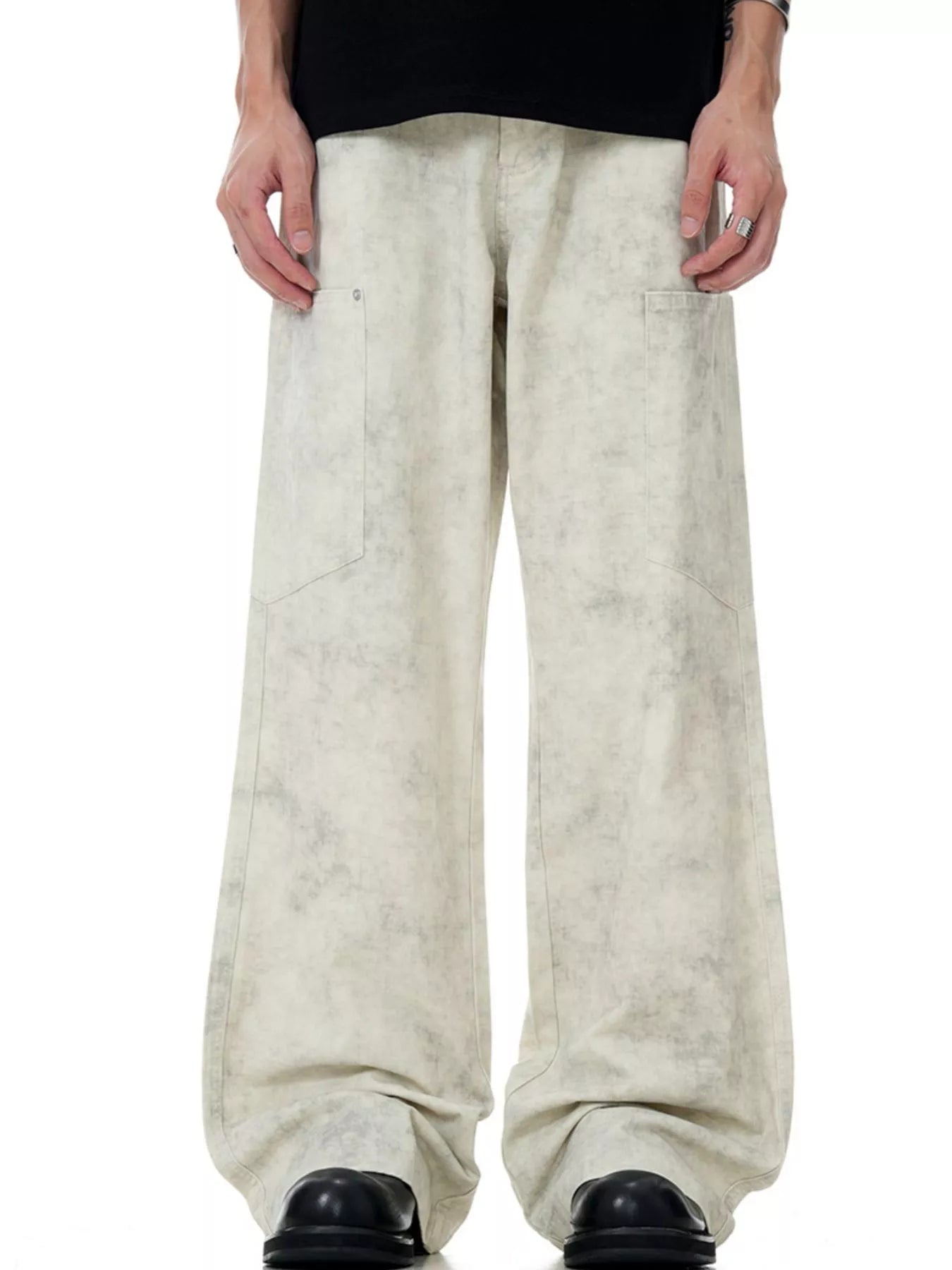 Men's pants with a wide-leg silhouette in the Marble Wheat color.