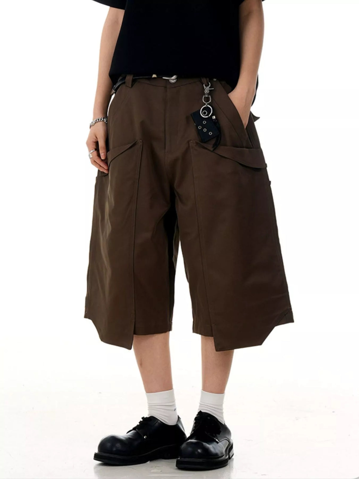 mens-wide-leg-cargo-capris-01