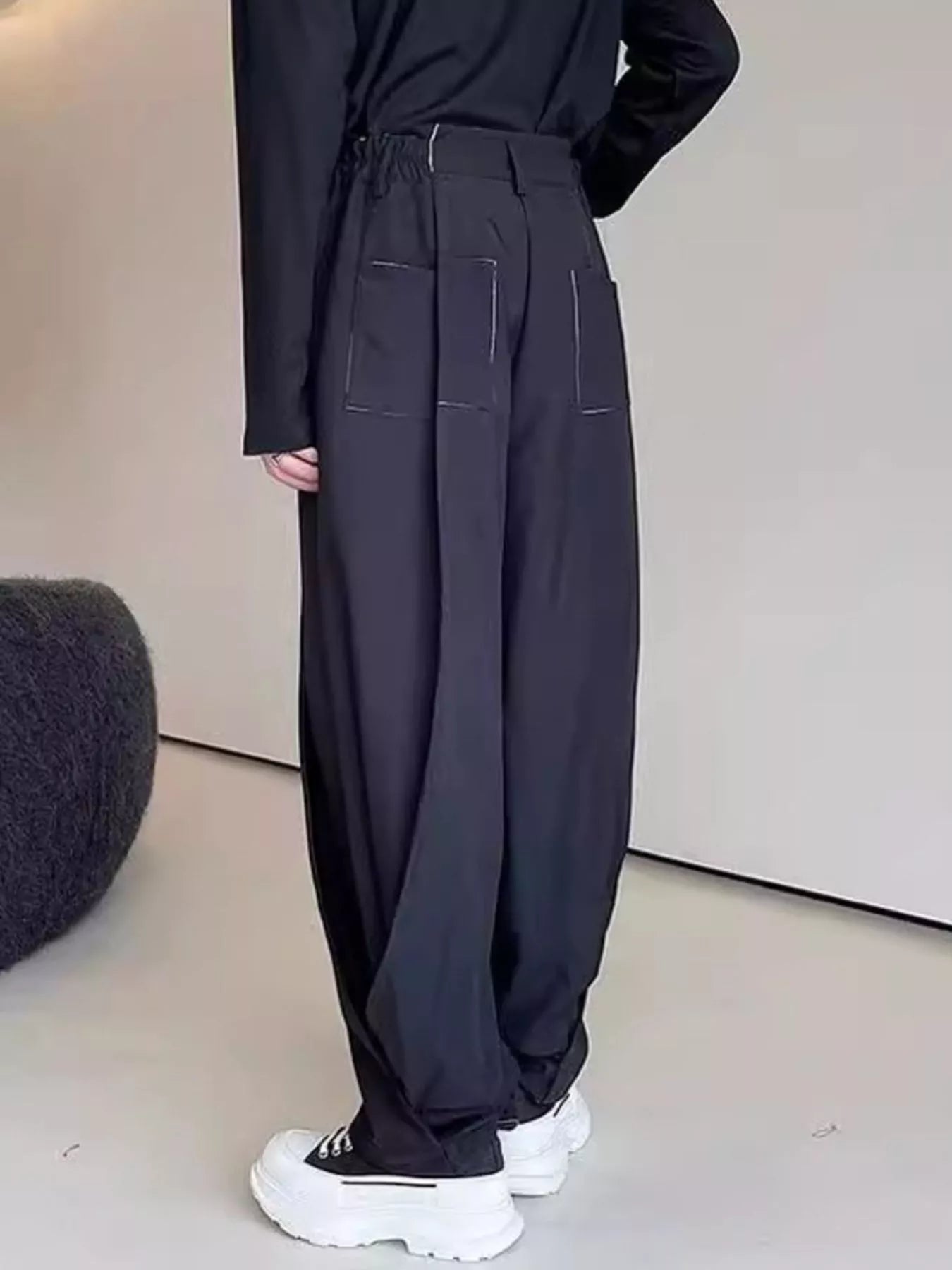 mens-loose-fit-pants-black-04