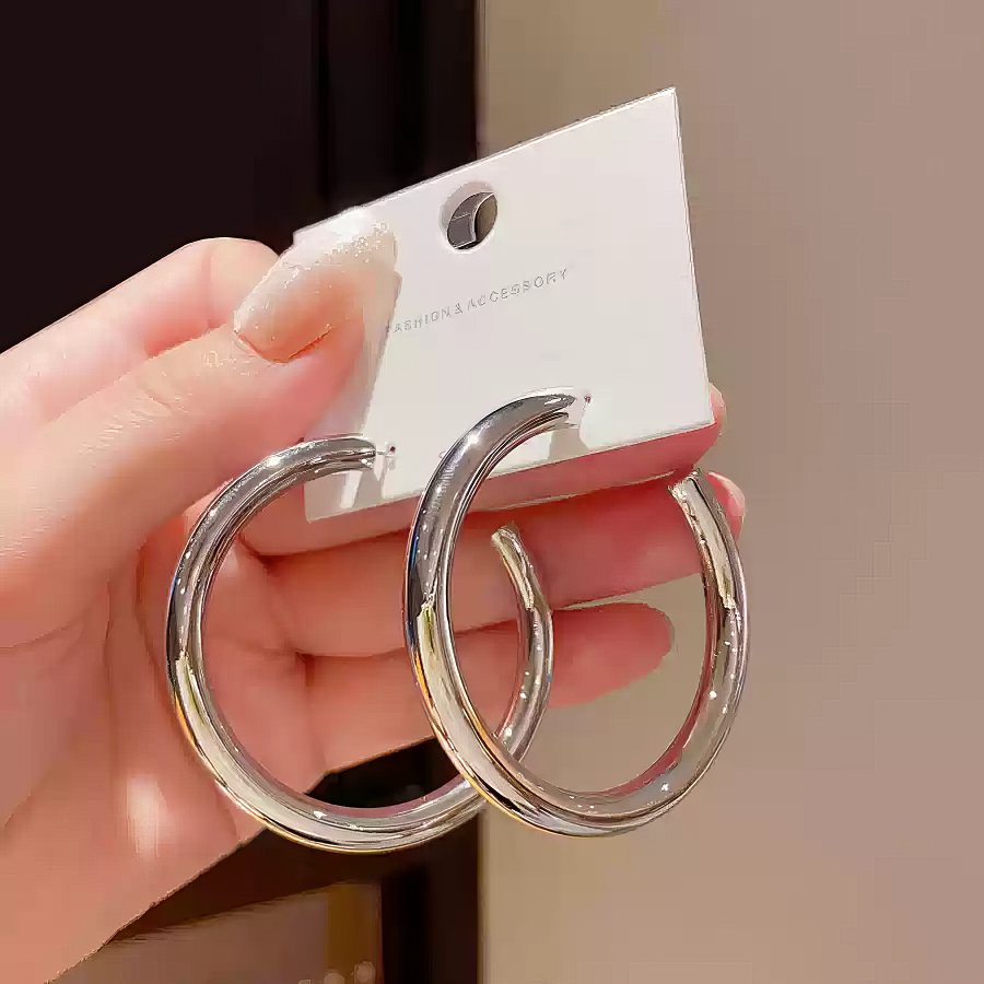 Large Chunky Gold Hoop Earrings