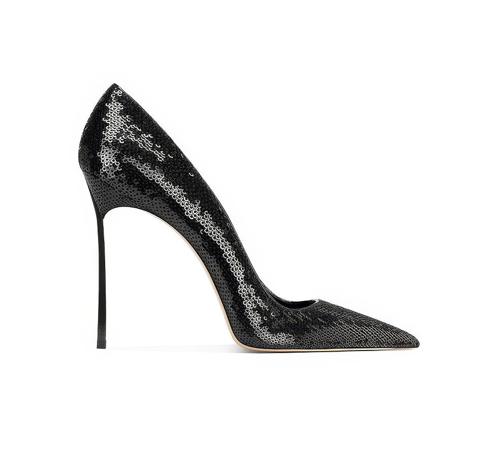Tacones de aguja con punta puntiaguda y decoración de lentejuelas