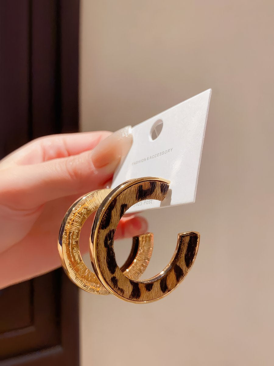 Statement Chunky C-Shaped Hoop Earrings with Leopard Print Inlay