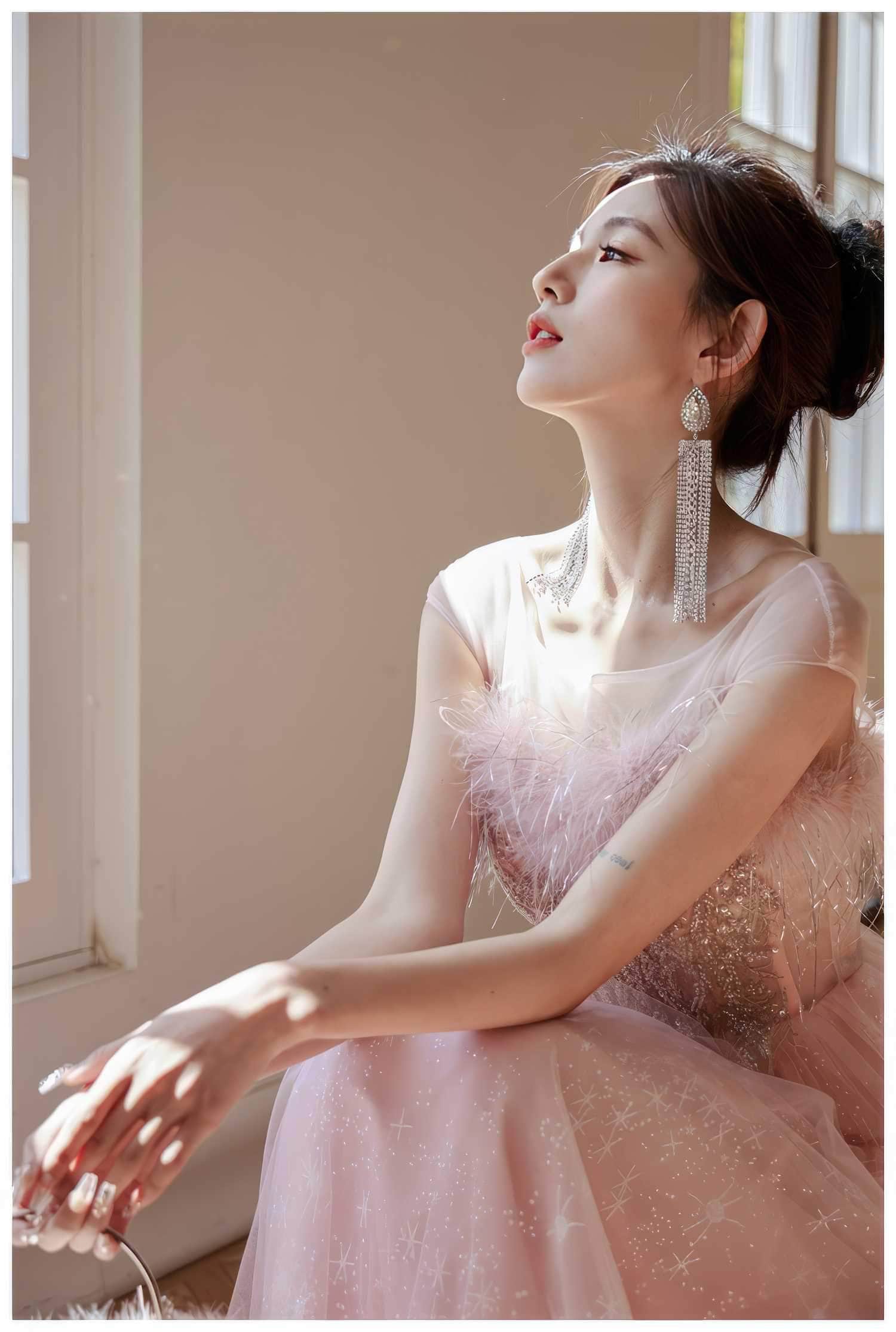 A-line Feather Prom Fairy Dress