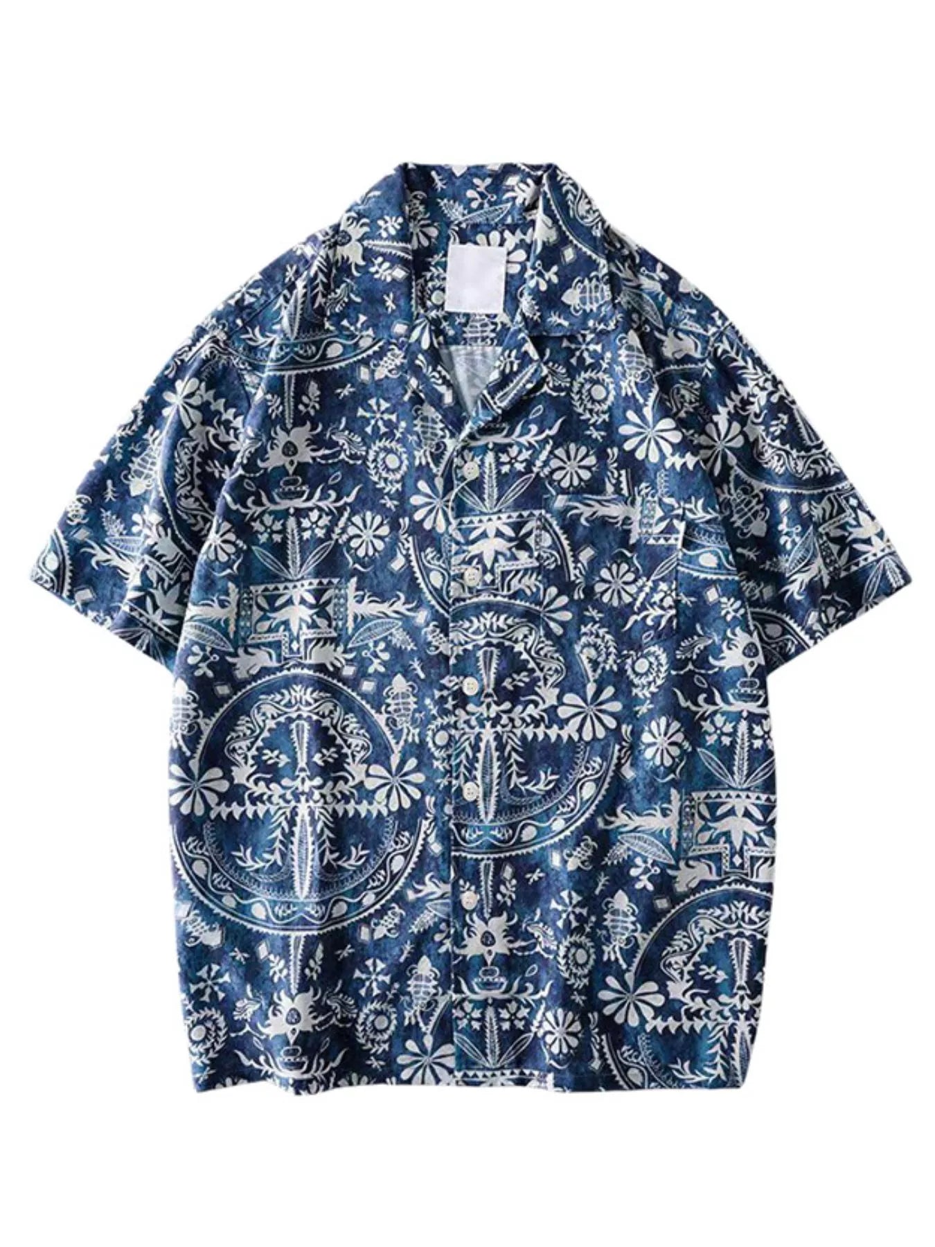 Men's vintage-print short-sleeve shirt with buttons, a pocket and seam detailing.