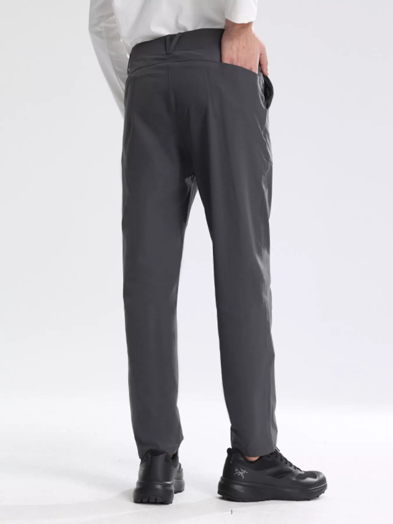 mens-plus-size-lightweight-pocketed-pants-09