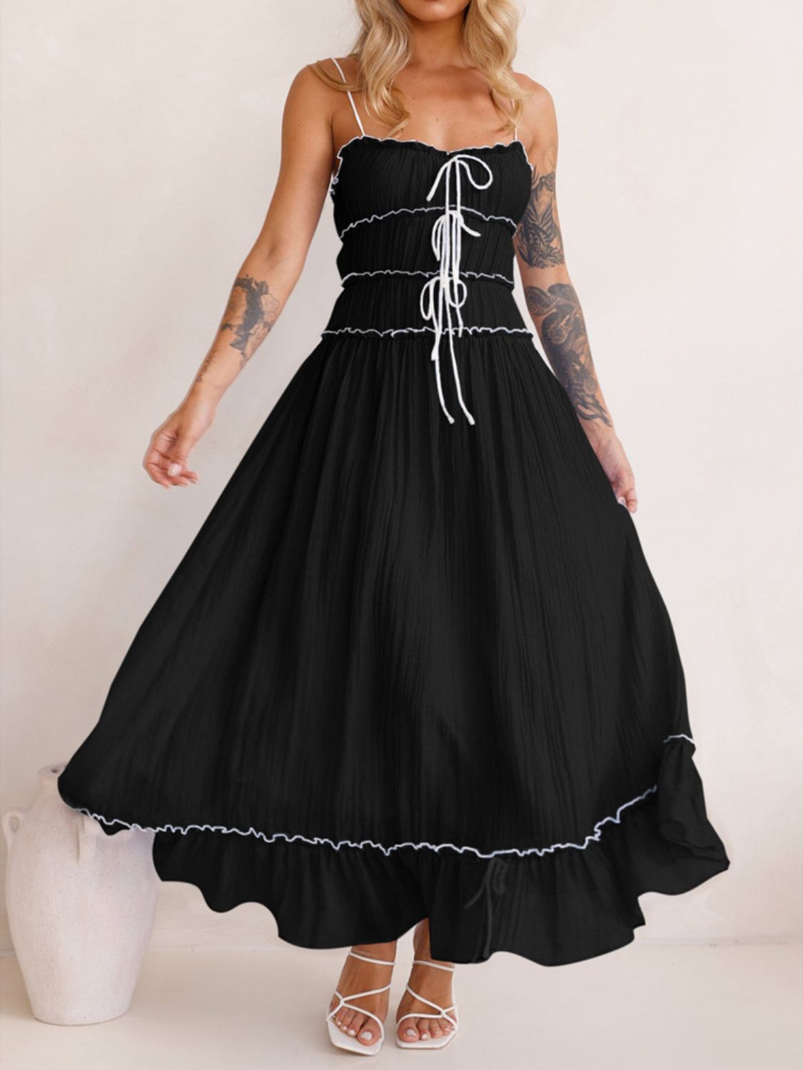 Vestido midi de tirantes con volantes en el bajo Devine Frill