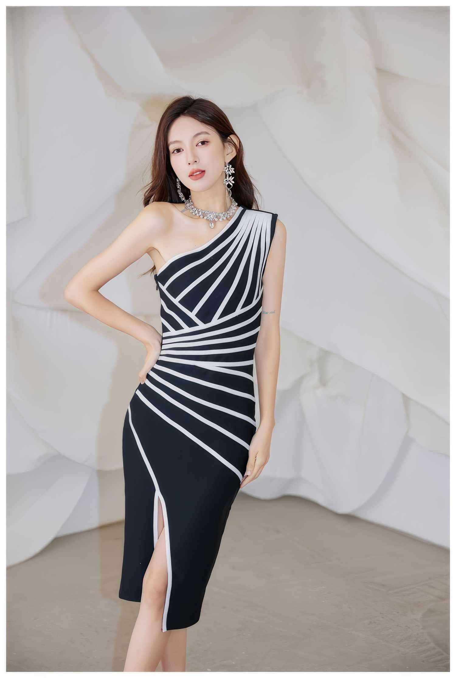 Asymmetrical Front Slit Striped Bandage Dress