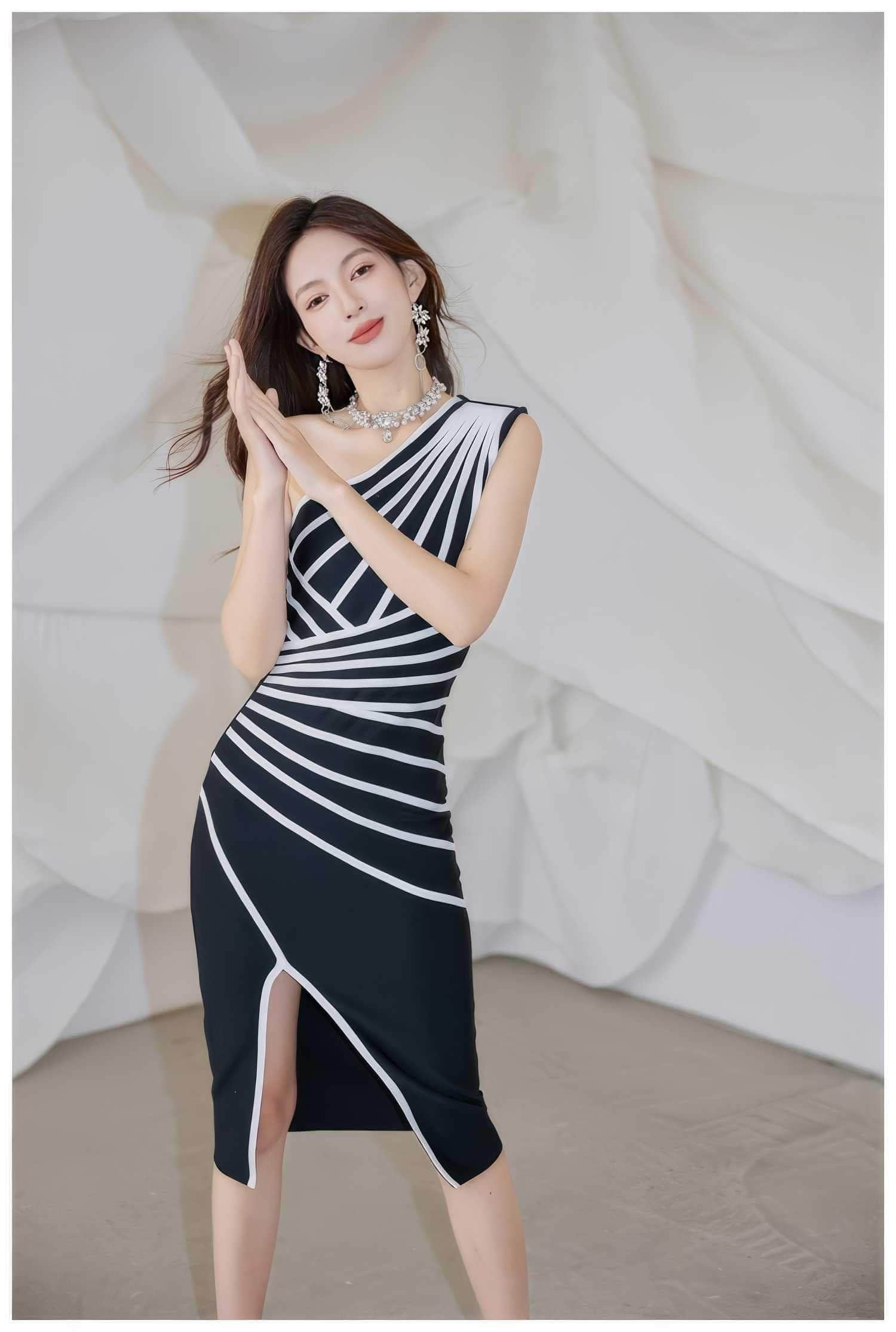 Asymmetrical Front Slit Striped Bandage Dress