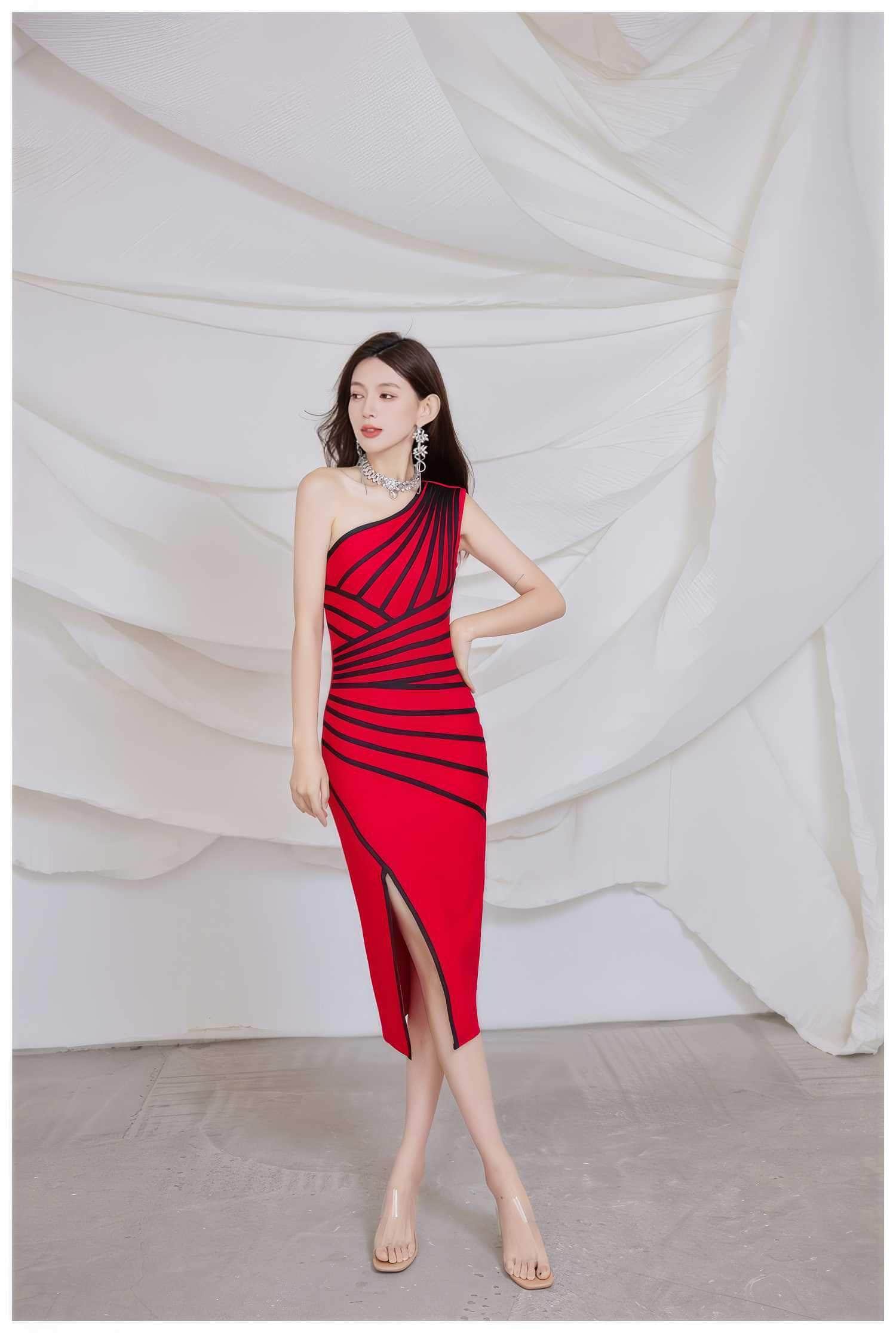 Asymmetrical Front Slit Striped Bandage Dress