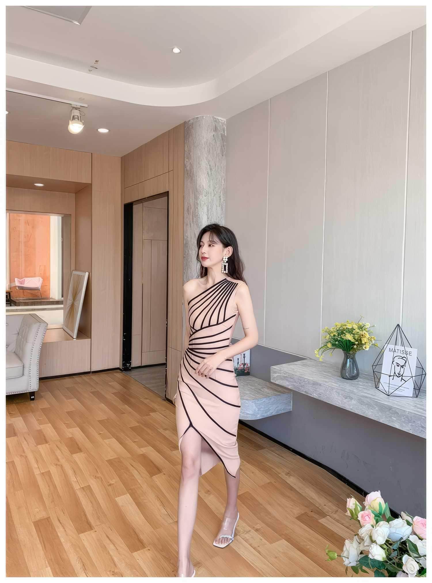 Asymmetrical Front Slit Striped Bandage Dress