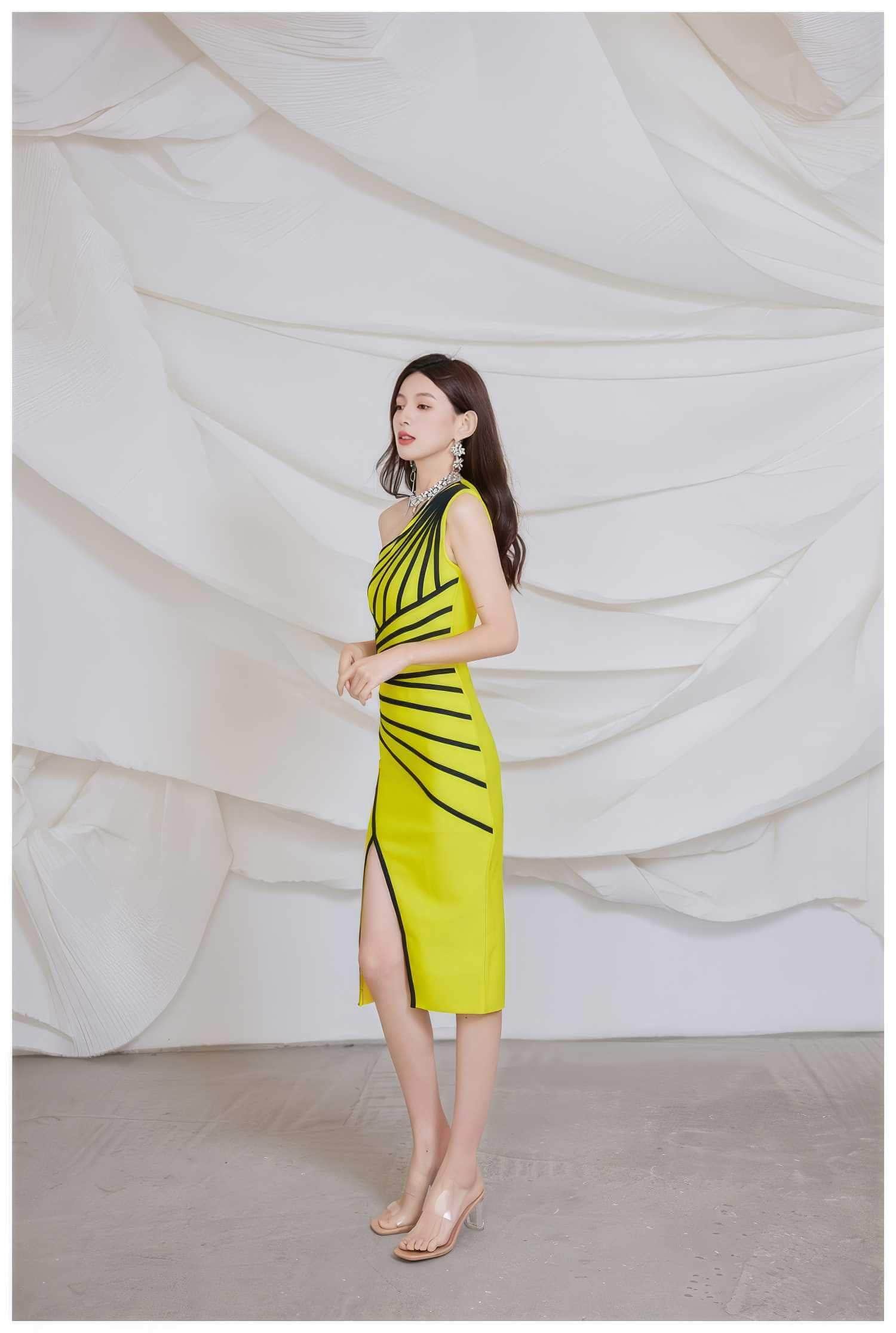 Asymmetrical Front Slit Striped Bandage Dress