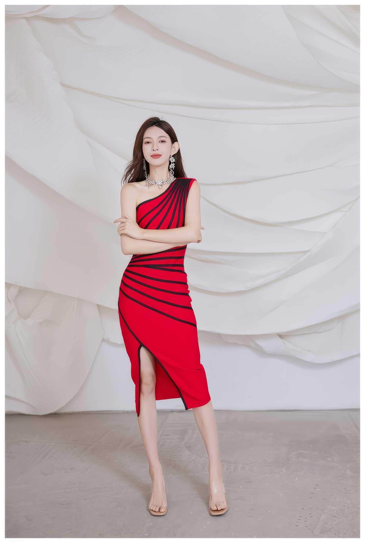 Asymmetrical Front Slit Striped Bandage Dress