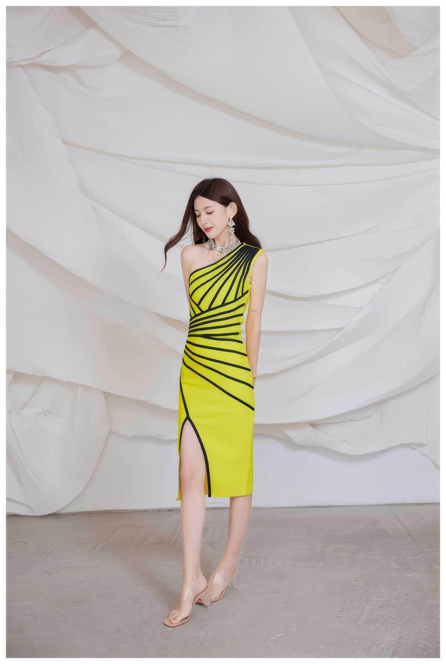 Asymmetrical Front Slit Striped Bandage Dress
