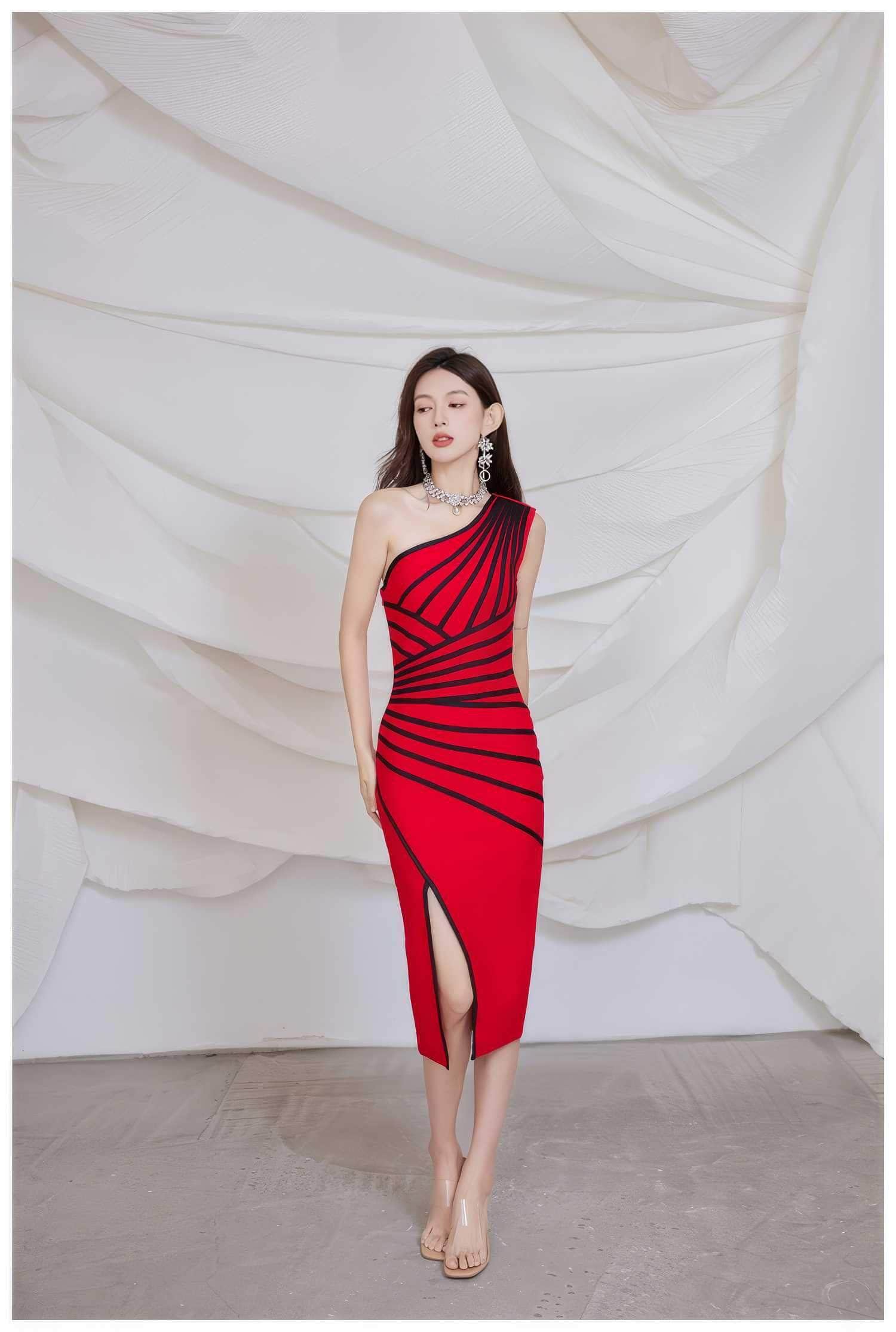 Asymmetrical Front Slit Striped Bandage Dress