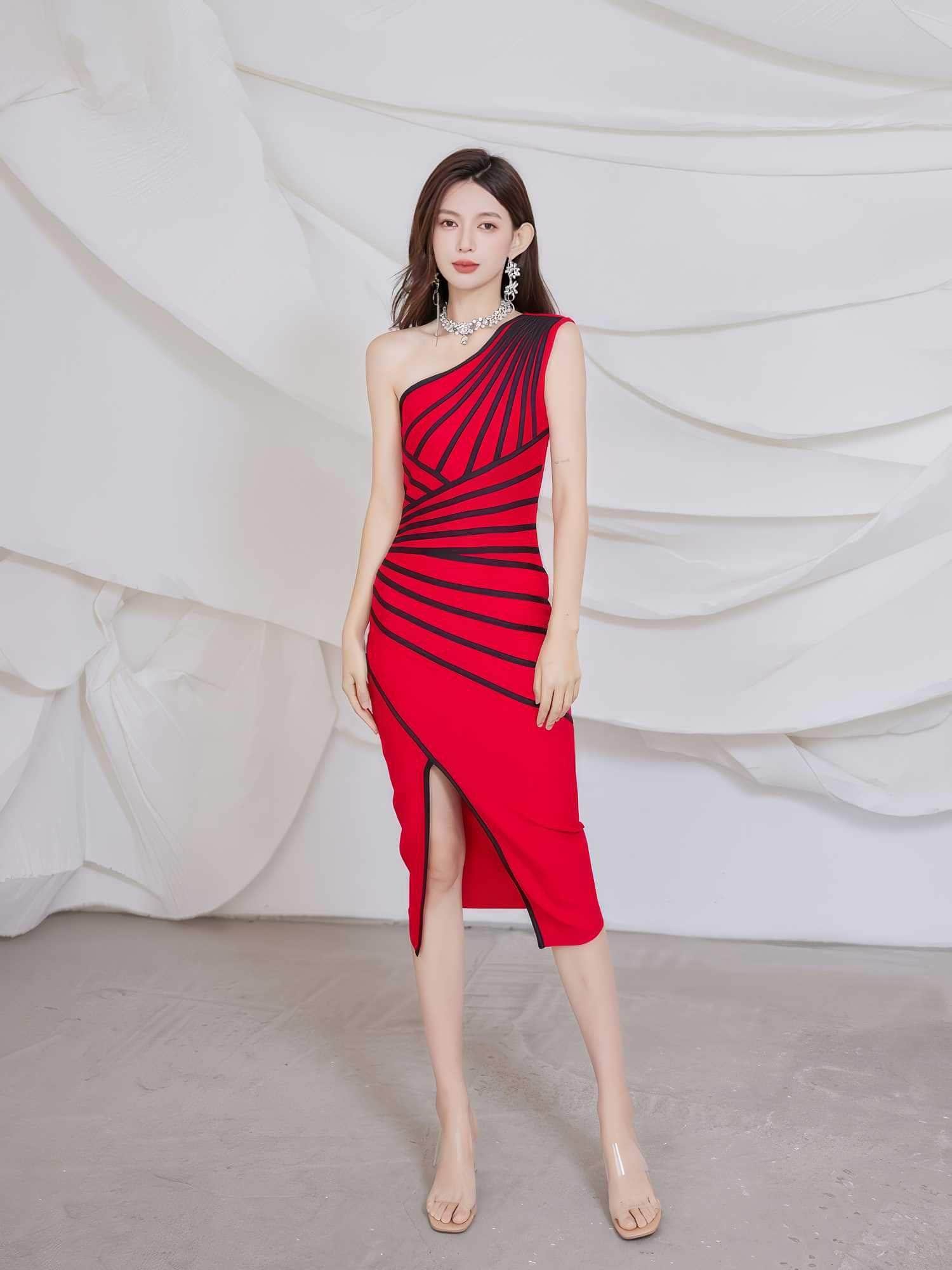 Asymmetrical Front Slit Striped Bandage Dress S / Red