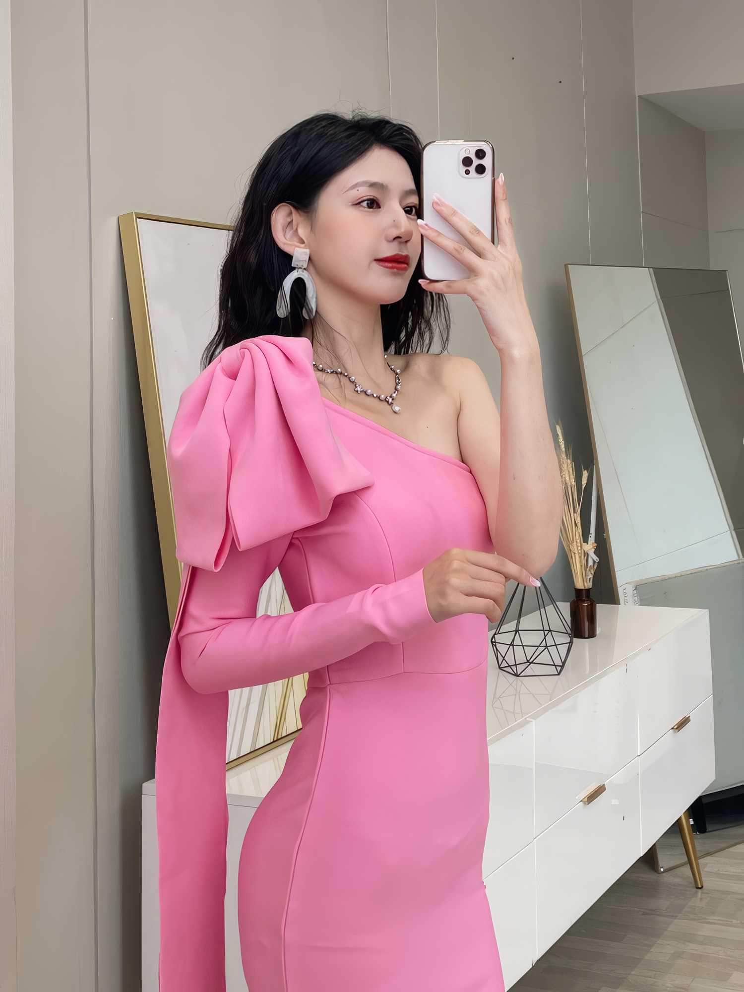 Bow-Knot Shoulder Long Sleeve Dress