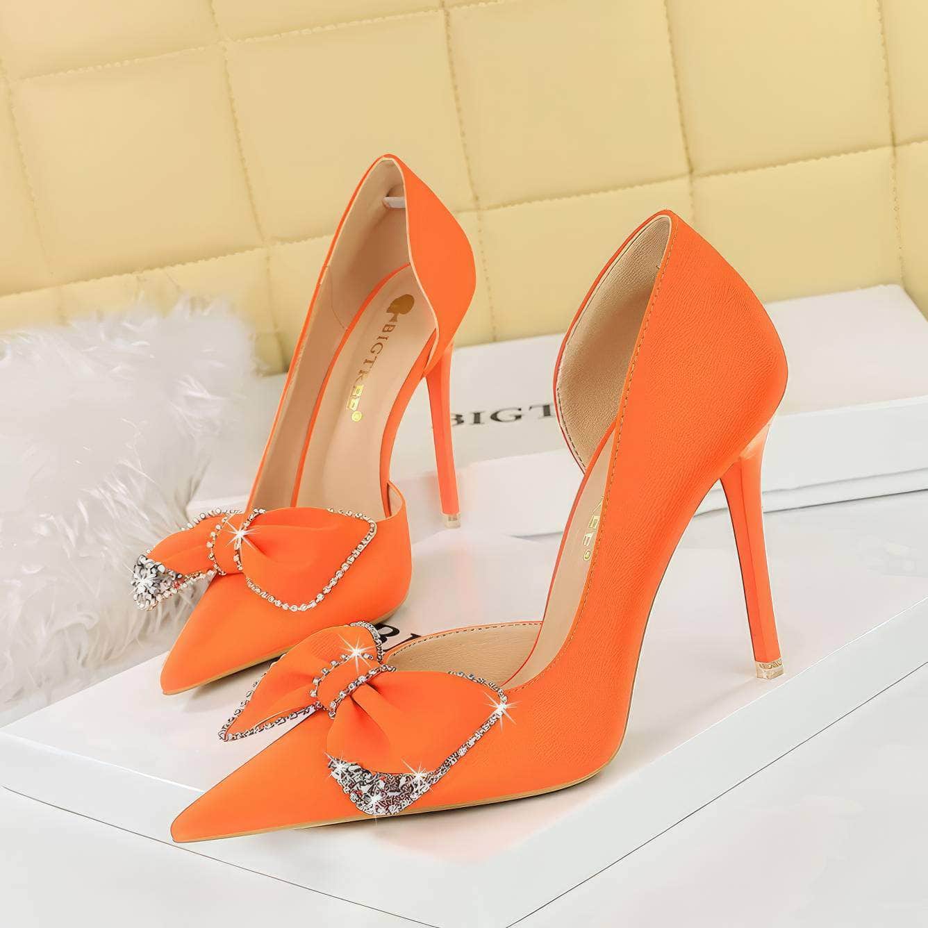 Bow Sequin Detailed Pump Court Heels