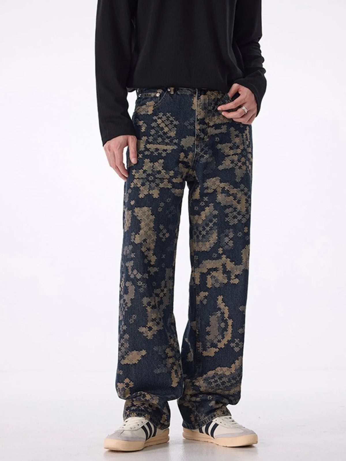 Men's printed wide leg cargo pants with pockets.