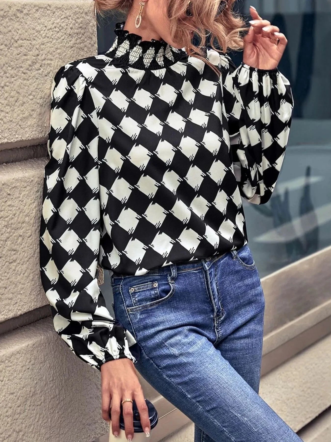 Checkered Pattern Balloon Sleeve Blouse