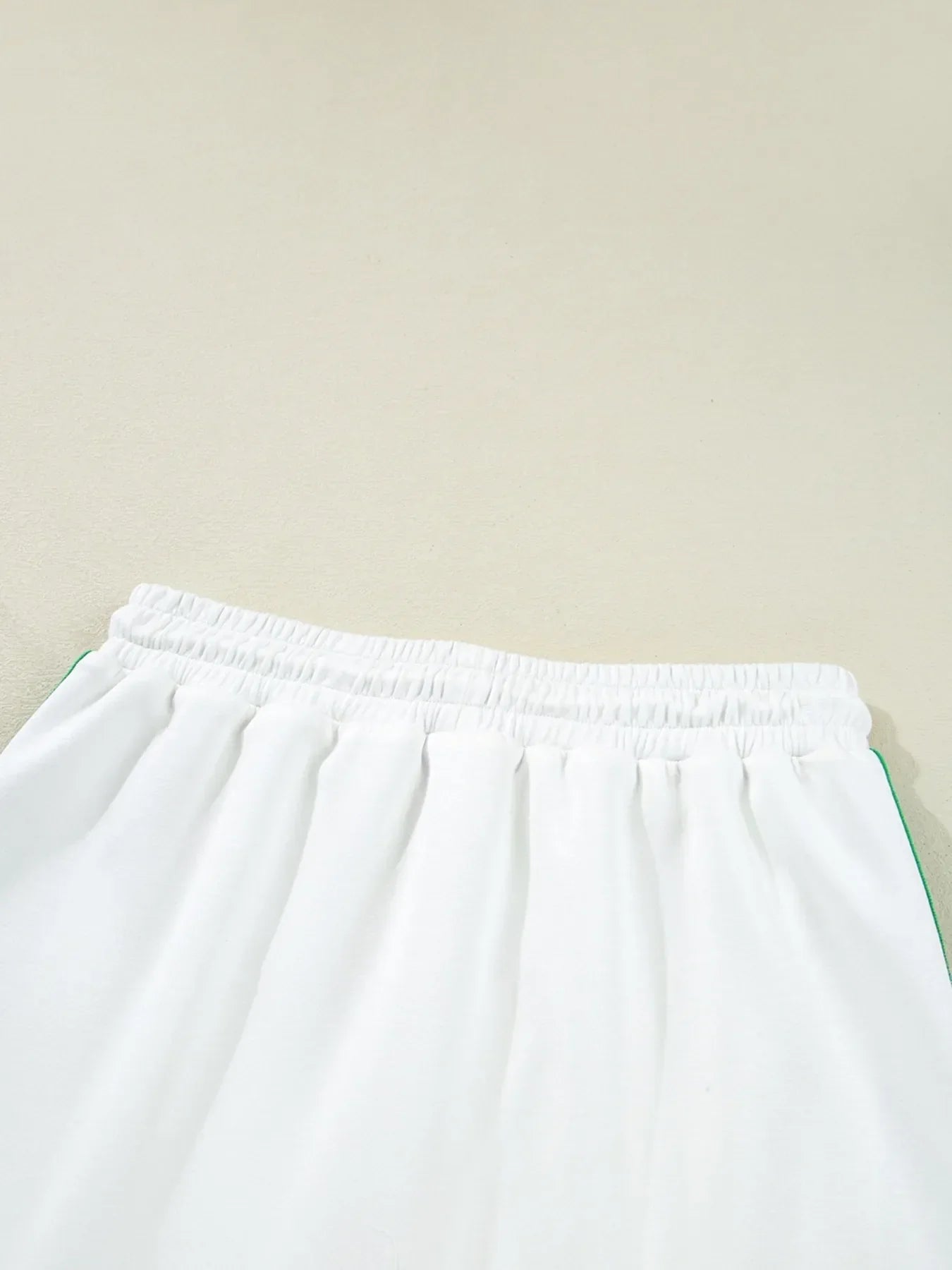 Contrast Trim Top and Mini Skirt Set