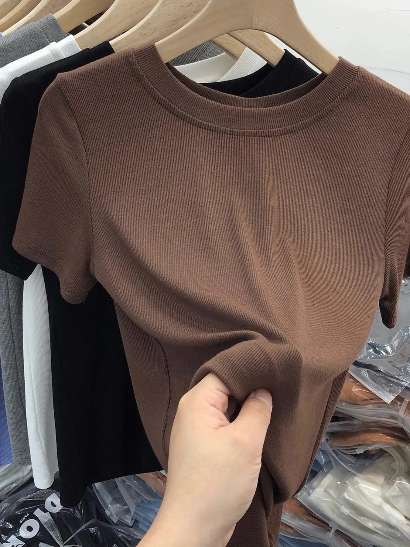 Crew Neck Short Sleeve T-Shirt Brown / M