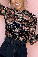 Blusa floral de cuello redondo y manga larga