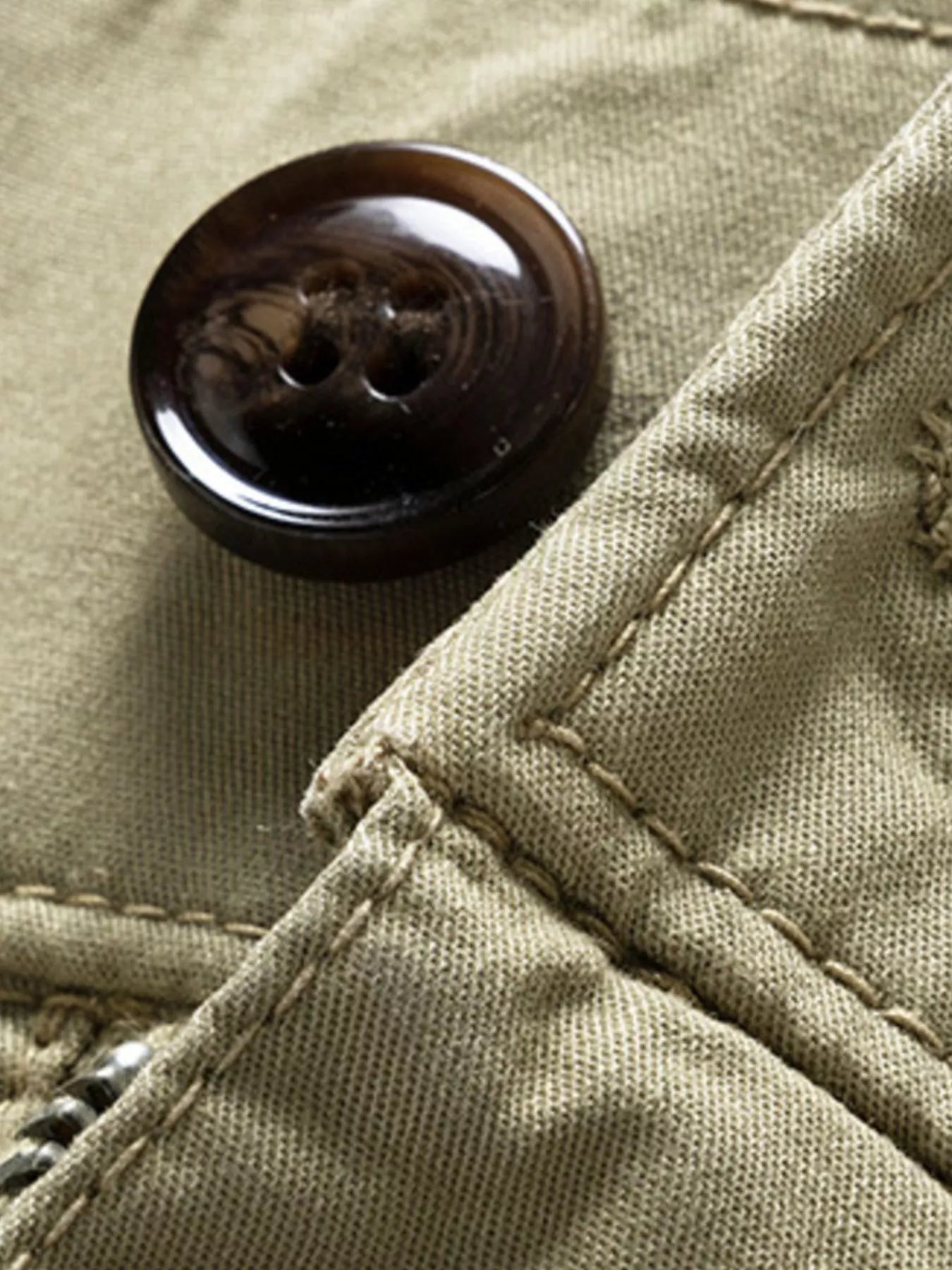 mens-cargo-pants-with-multiple-pockets-09