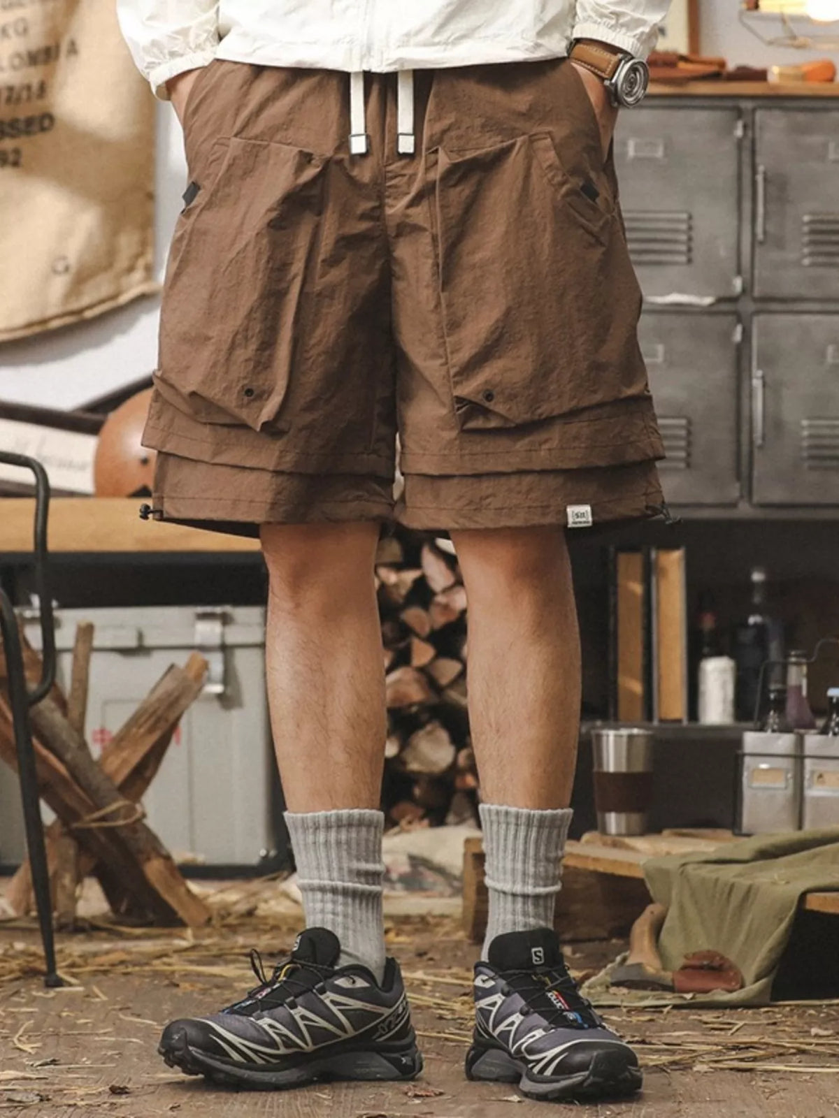 mens-plus-size-multiple-pocket-layered-cargo-shorts-with-drawstring-hem-01