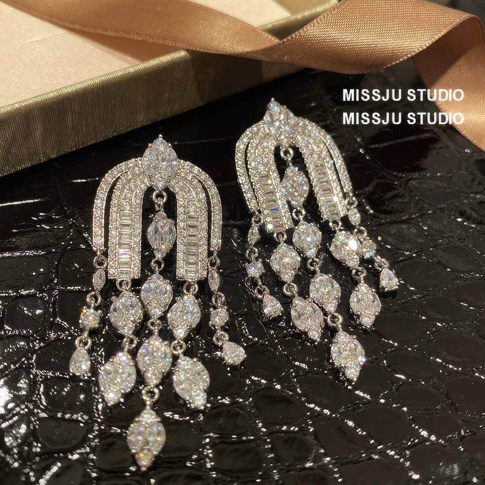 Diamond Imitation Multi-layer Micro-inlaid U-Shaped Tassel Earrings White