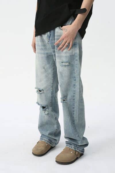 Distressed Wide Leg Jeans