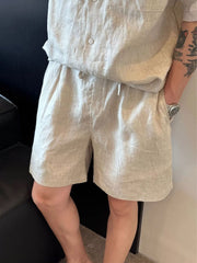 Men's lightweight casual shorts with pockets.