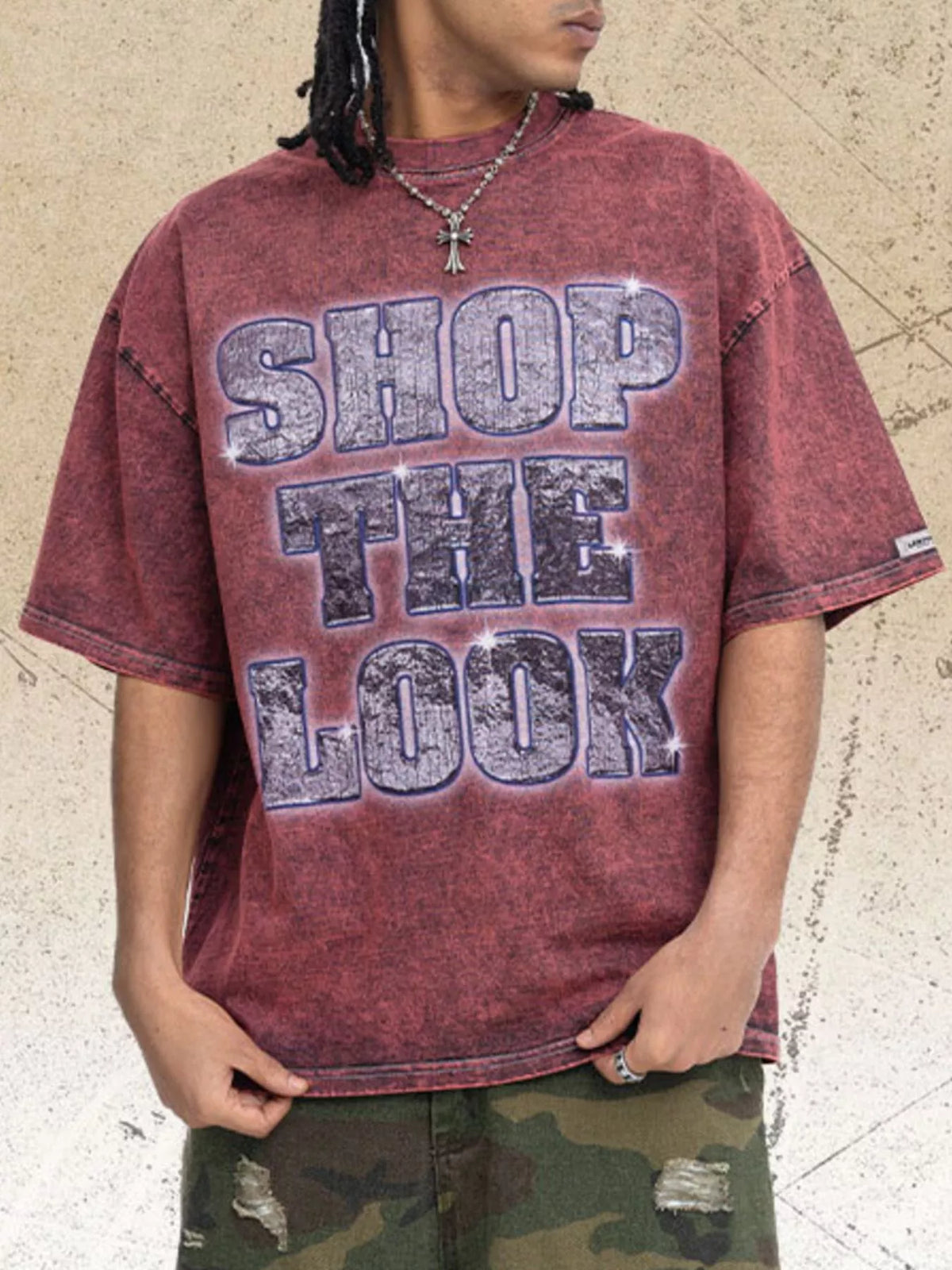 Men's short-sleeve graphic T-shirt in a slightly stretchy cotton-spandex blend.