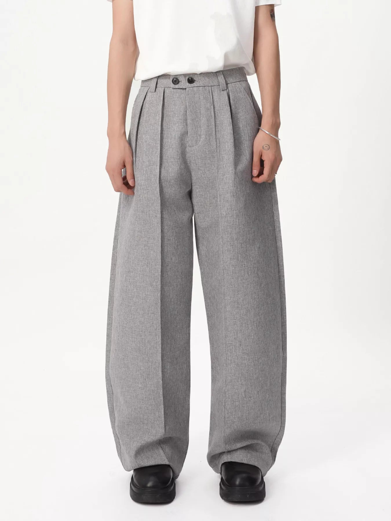 mens-wide-leg-pleated-pants-02