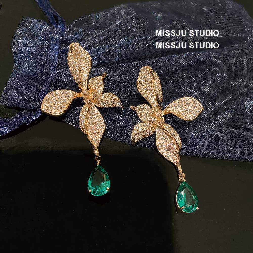 Floral Cutout Teardrop Crystal Studded Emerald Earrings Green