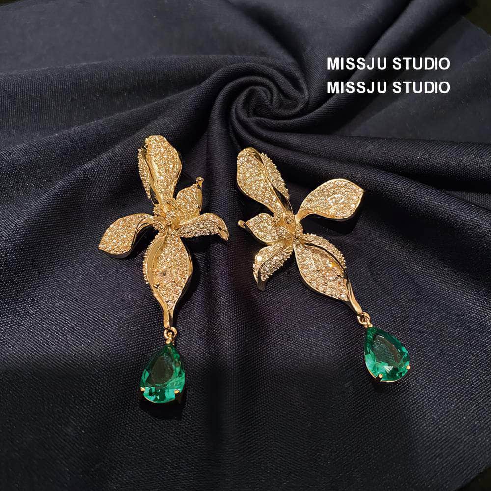 Floral Cutout Teardrop Crystal Studded Emerald Earrings Green