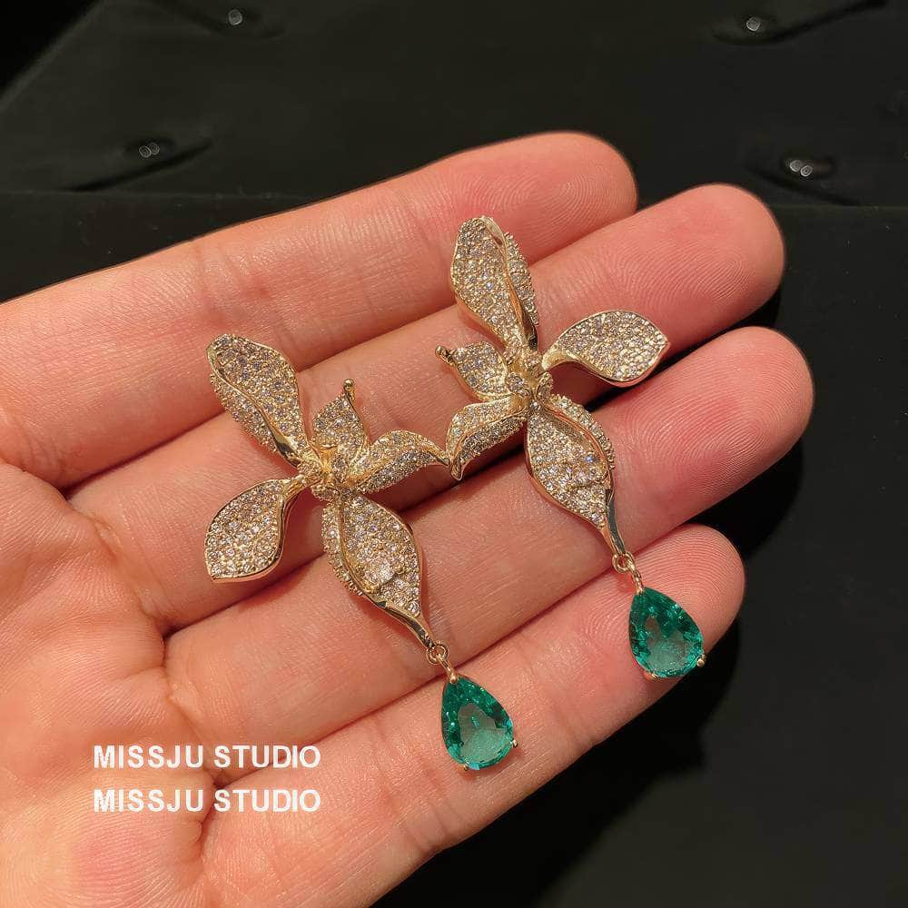 Floral Cutout Teardrop Crystal Studded Emerald Earrings Green