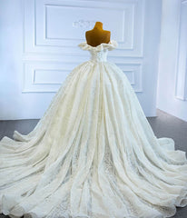 Floral Detailed Haute Couture Lace Wedding Dress - K7L8M