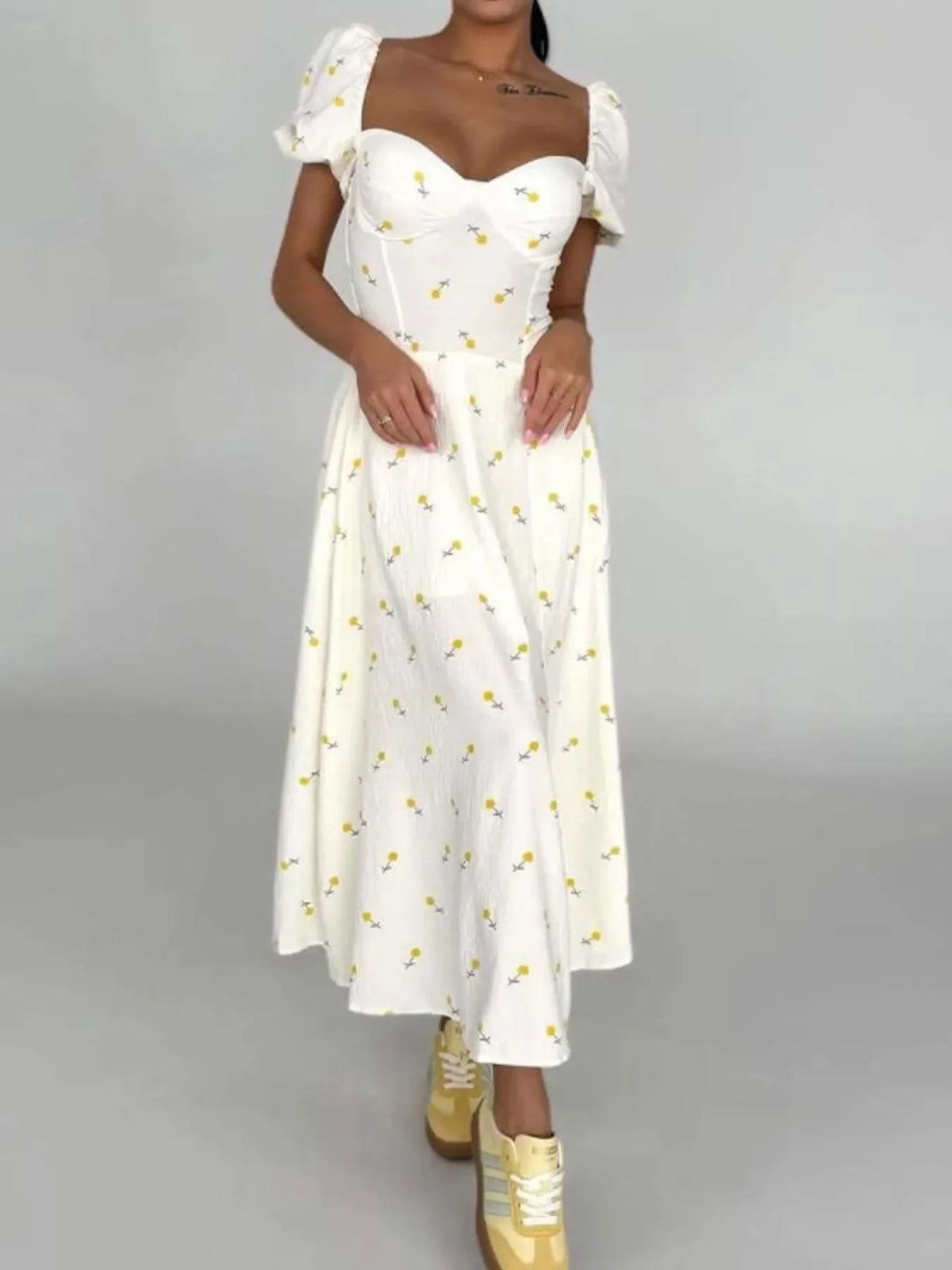 Floral Print Sweetheart Neck Puff Sleeve Midi Dress White / S